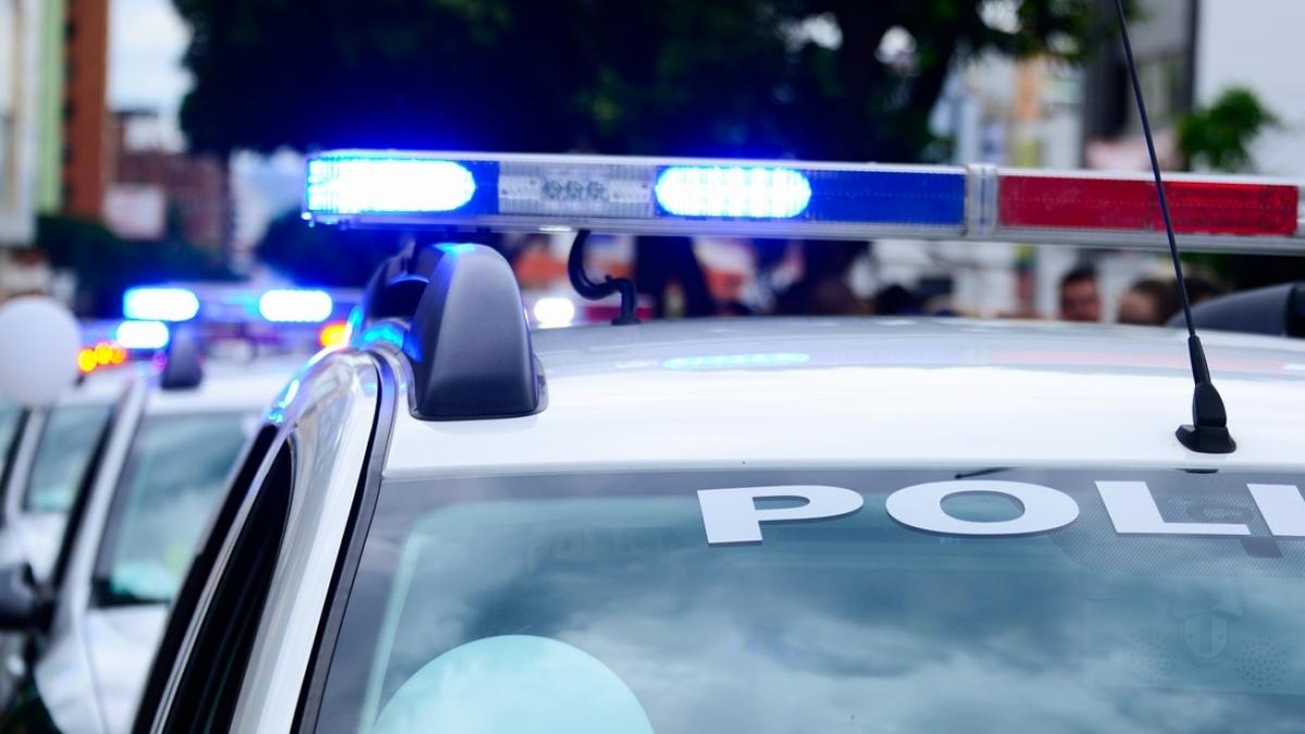 o femeie a fost injunghiata mortal intr un supermarket atacatorul imobilizat de martori