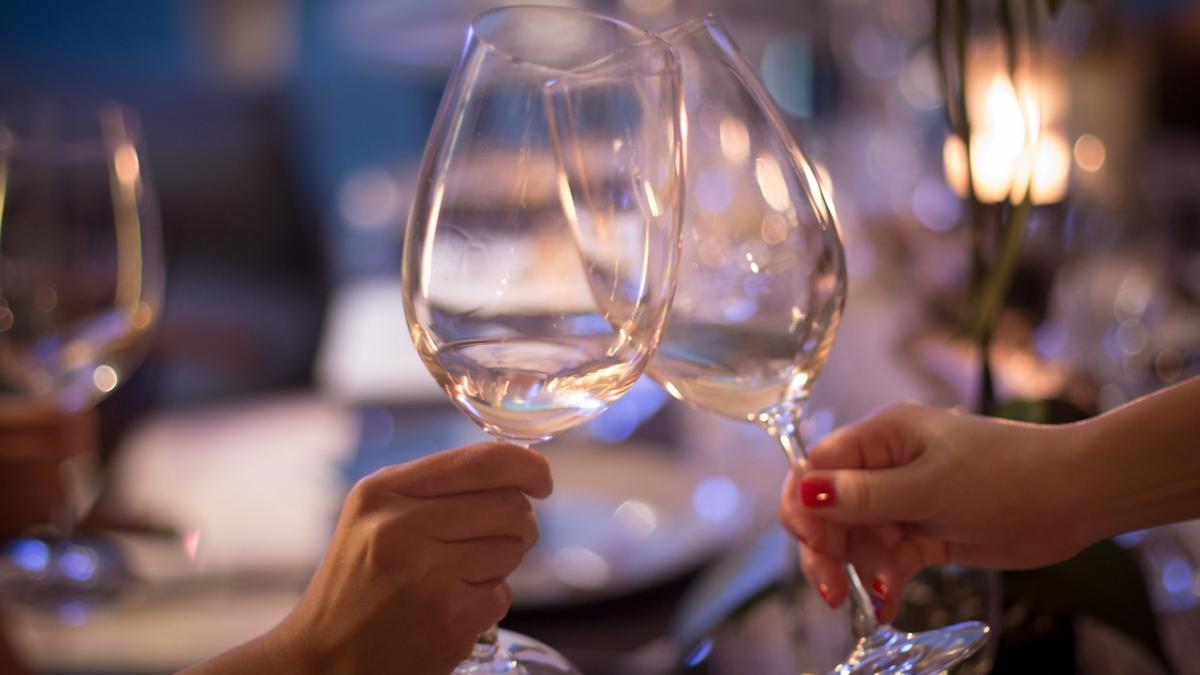 zodiile de care sa te feresti de revelion iti vor purta ghinion tot anul daca le tii in preajma