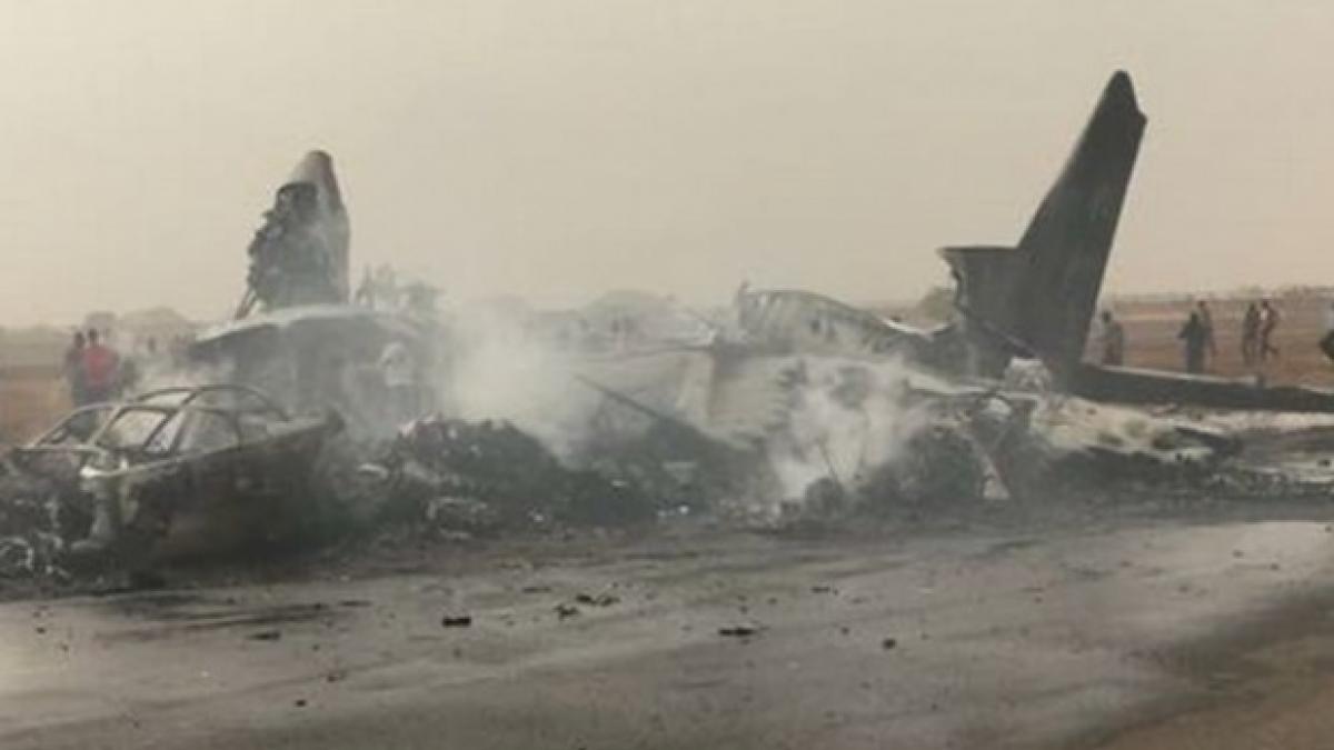 un avion s a prabusit chiar inainte de craciun mai multe persoane si au pierdut viata