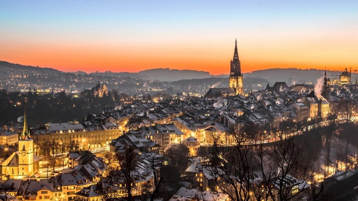 motivul pentru care elvetia a fost neutra in razboaie timp de sute de ani