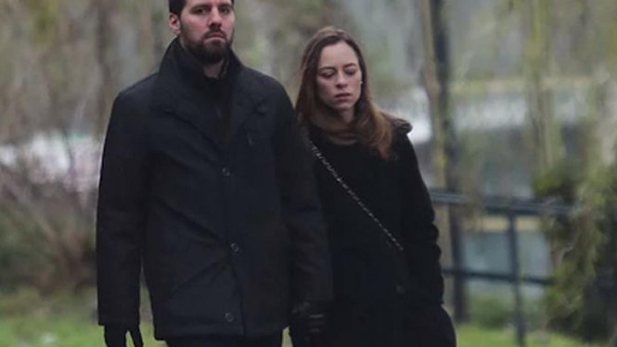 principele nicolae si logodnica lui la plimbare prin herastrau cum au fost surprinsi cei doi video