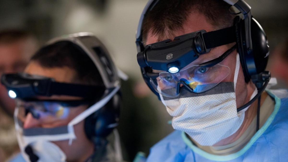 un medic a murit de epuizare dupa o tura de 18 ore