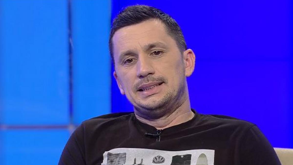 cum s a apucat flick domnul rima de scris versuri