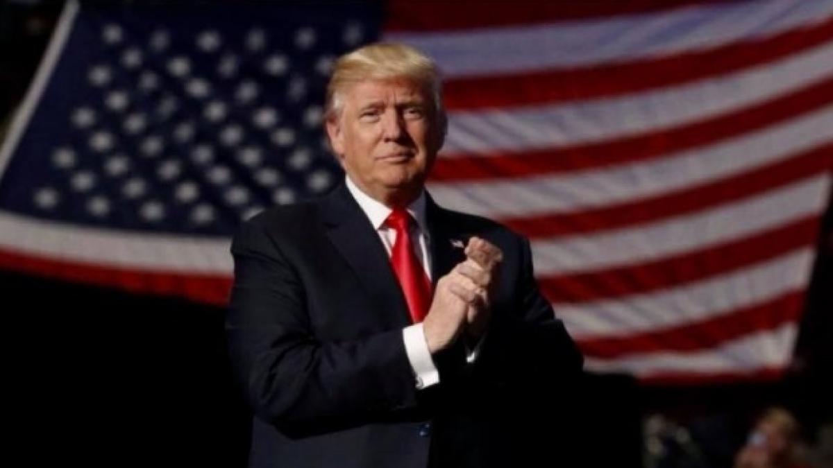 donald trump este obsedat de fast food si traieste cu frica permenenta sa nu fie otravit