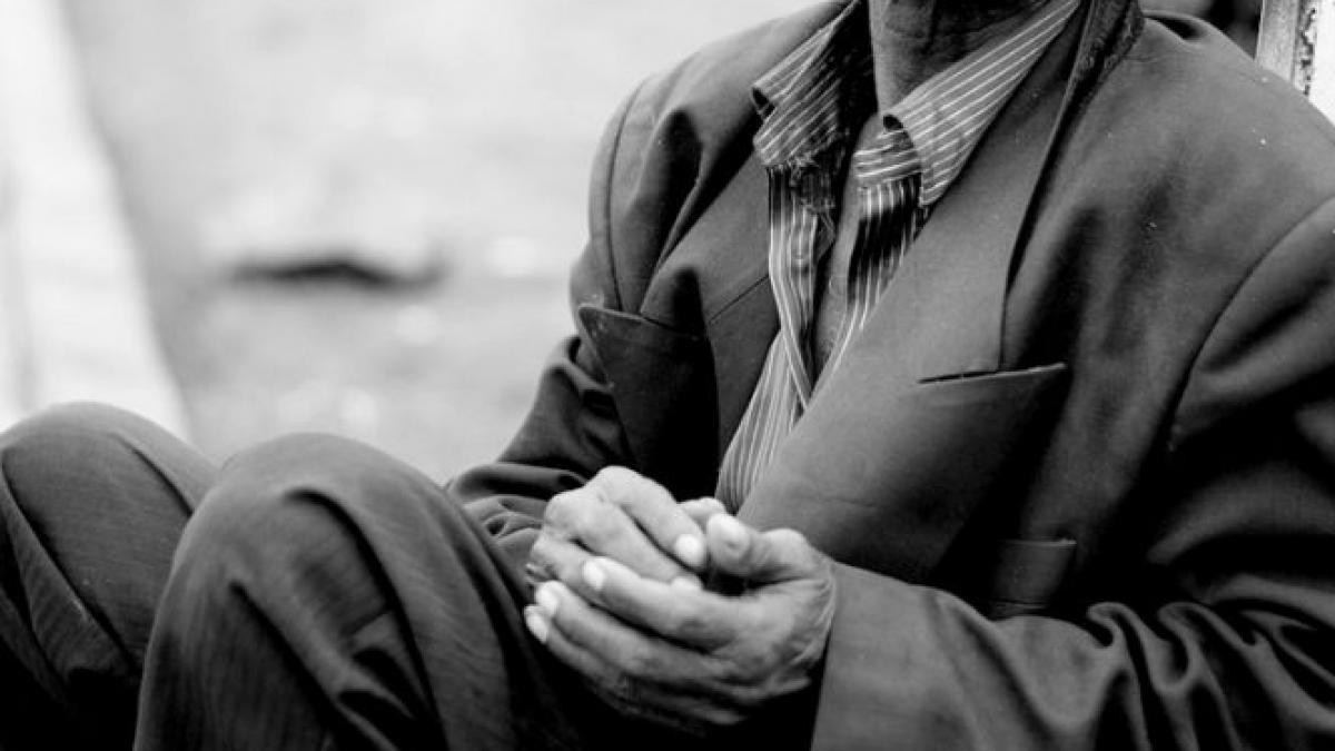 un barbat traia intr o saracie lucie a aflat din senin ca a fost dintotdeauna milionar