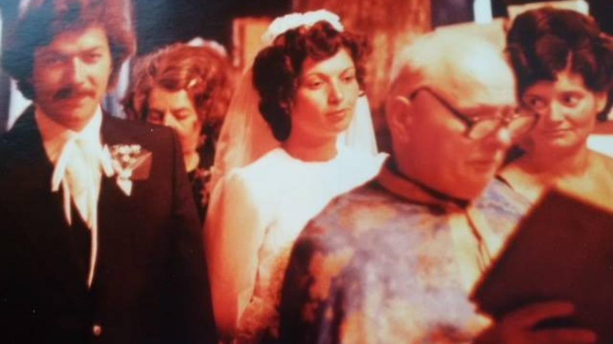 gata au fost descoperiti cine sunt mirii de acum 30 de ani pe care ii cauta toata romania