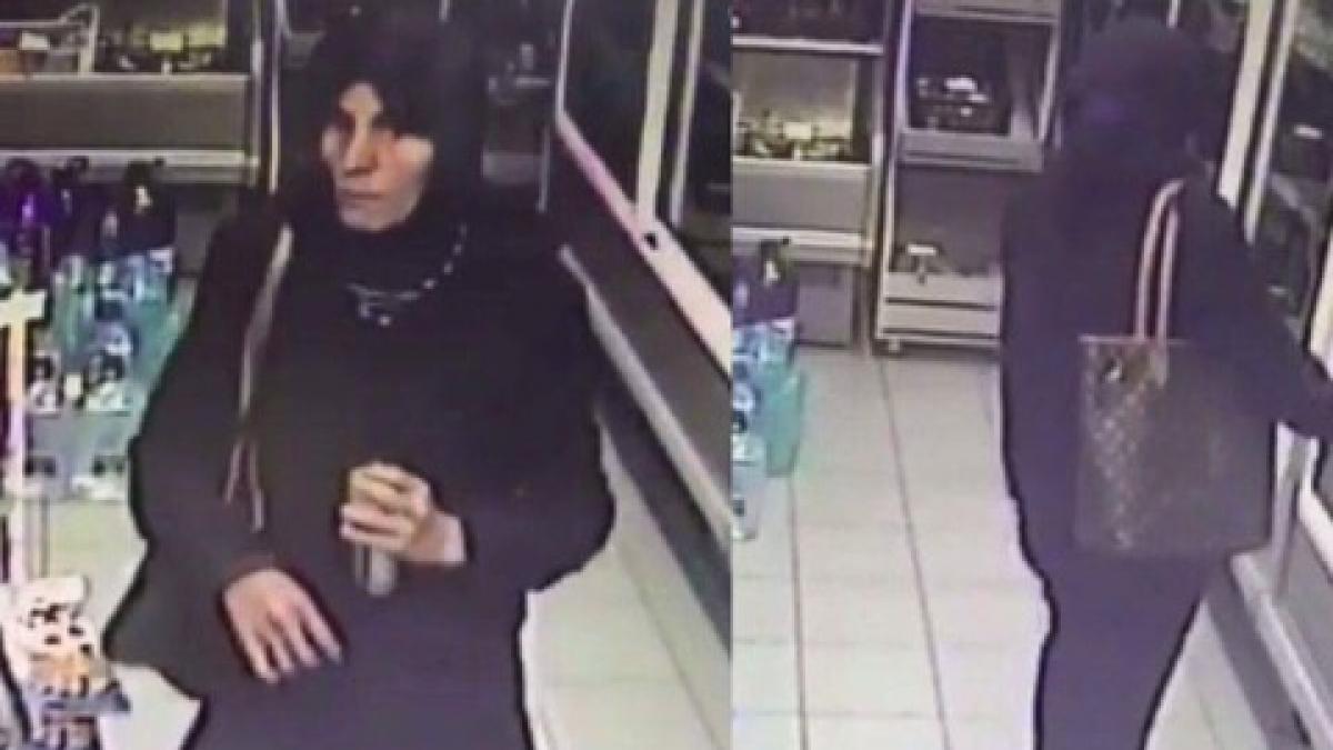 ultimele informatii despre criminala de la metrou este inconjurata de medici legisti care ii citesc