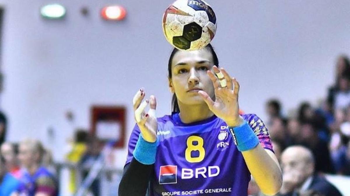 cristina neagu jucatoarea anului in europa