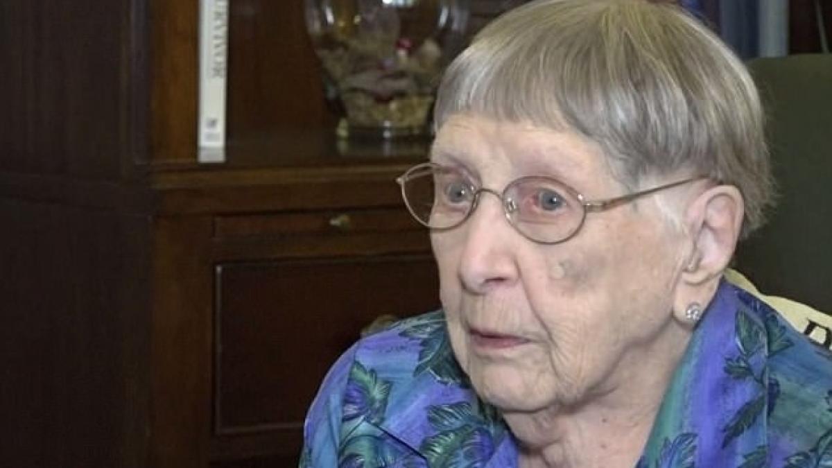 femeia asta a ajuns la 104 ani consumand o bautura acidulata interzisa de medici ce a facut in