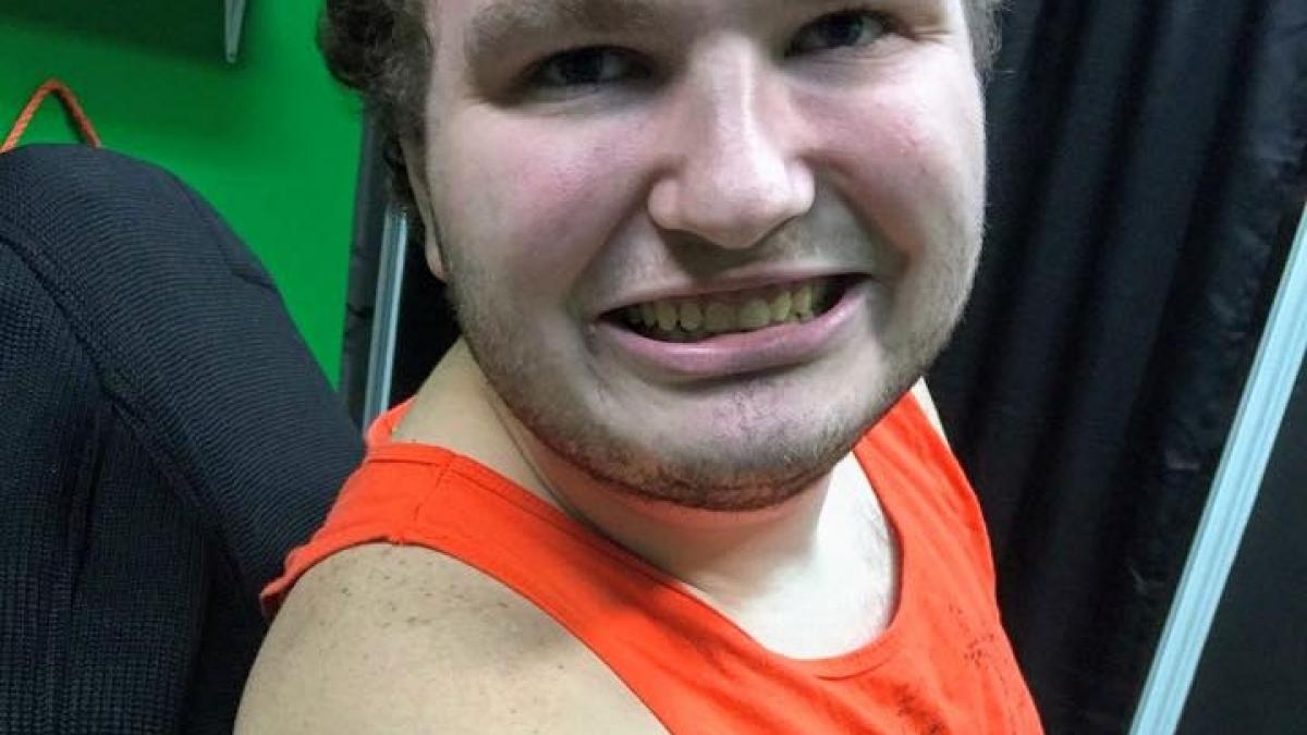 pustiul asta cu autism si a indeplinit cea mai mare dorinta dupa cinci ani de zile toata lumea i a