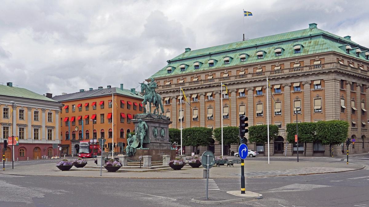 tara din uniunea europeana care are prea multi bani fara sa stie de unde surplusul bugetar dublu