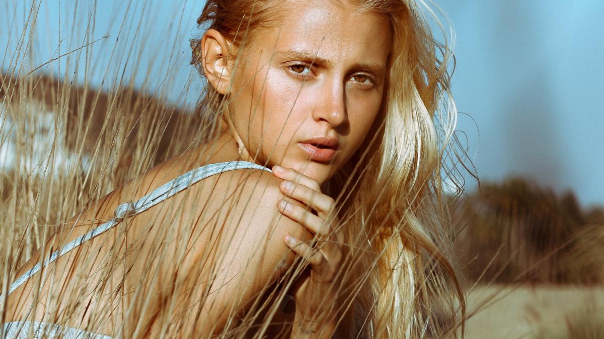 un model celebru implicat intr un grav accident de masina a paralizat iar medicii