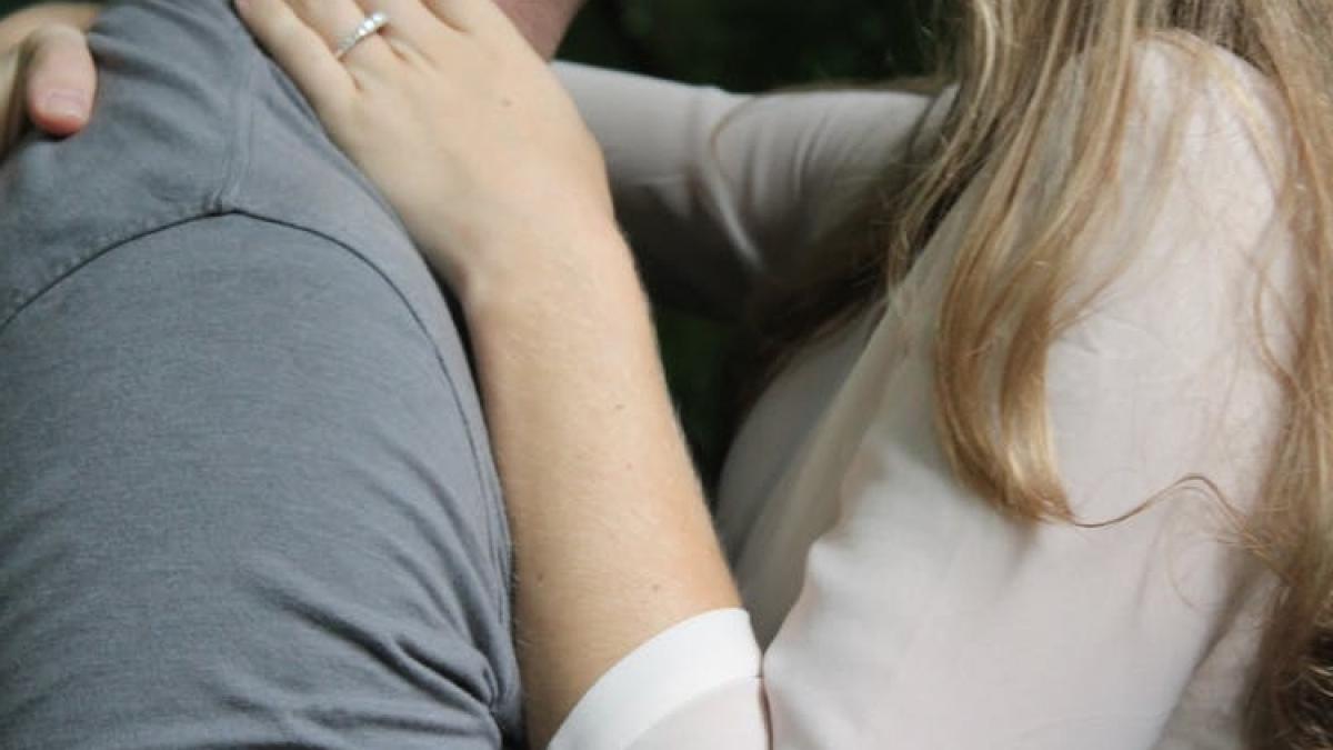 a venit de la munca si si a gasit logodnica impreuna cu amantul ce a urmat apoi e de necrezut