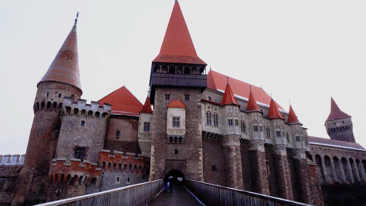 castelul din romania care a avut record absolut de turisti