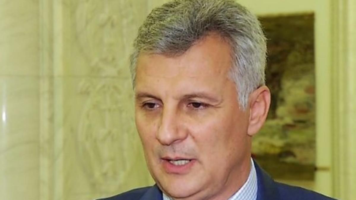 senator pnl vreau un credit ca afara