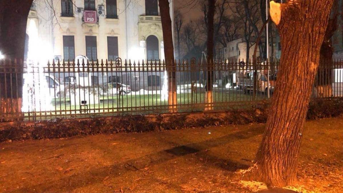 ce a disparut din fata sediului psd foto