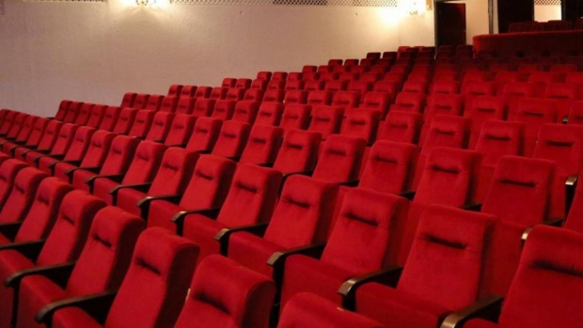 comedia nu se lasa asteptata