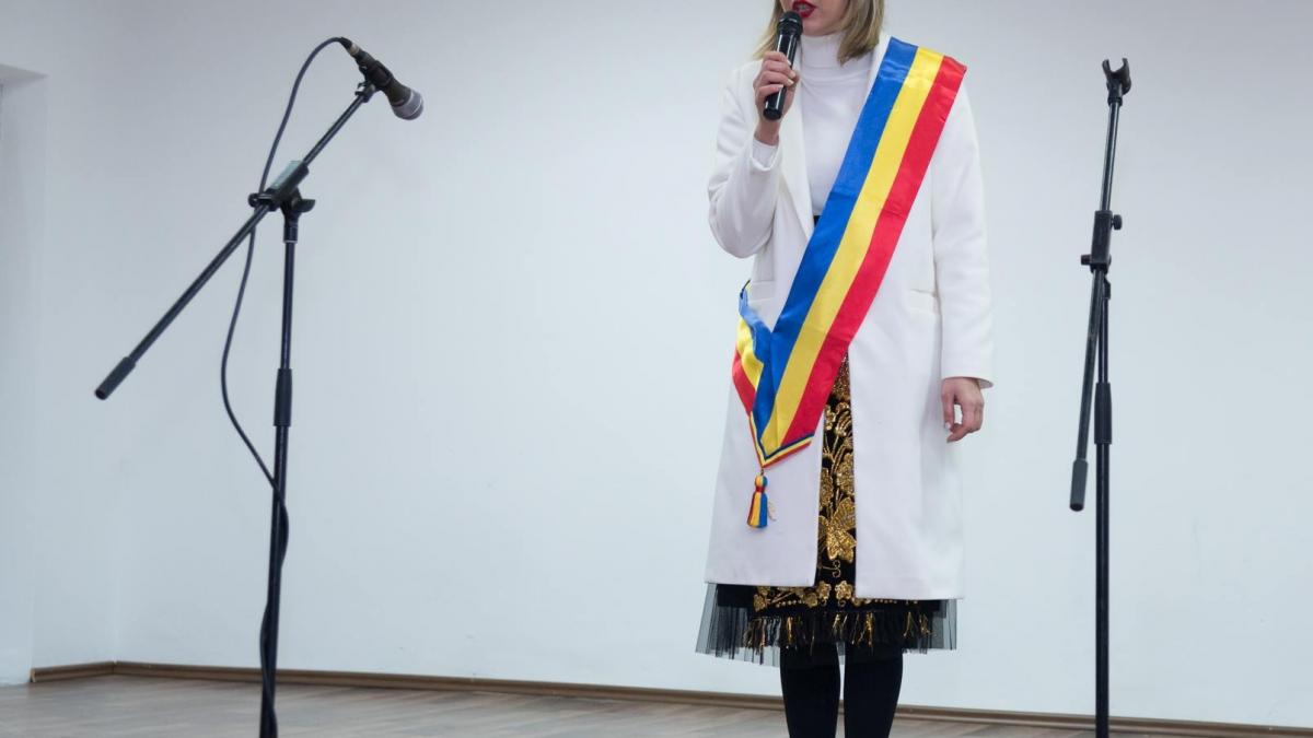 cum arata cea mai frumoasa primarita din romania toata lumea o admira foto