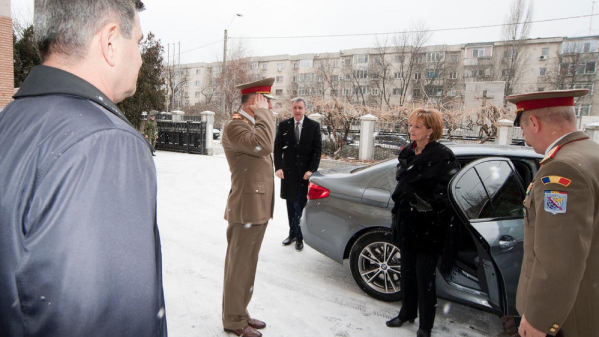 vizita regala la brigada 30 garda mihai viteazul