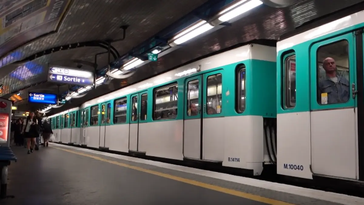 motivul pentru care metrourile din paris nu opresc in anumite statii