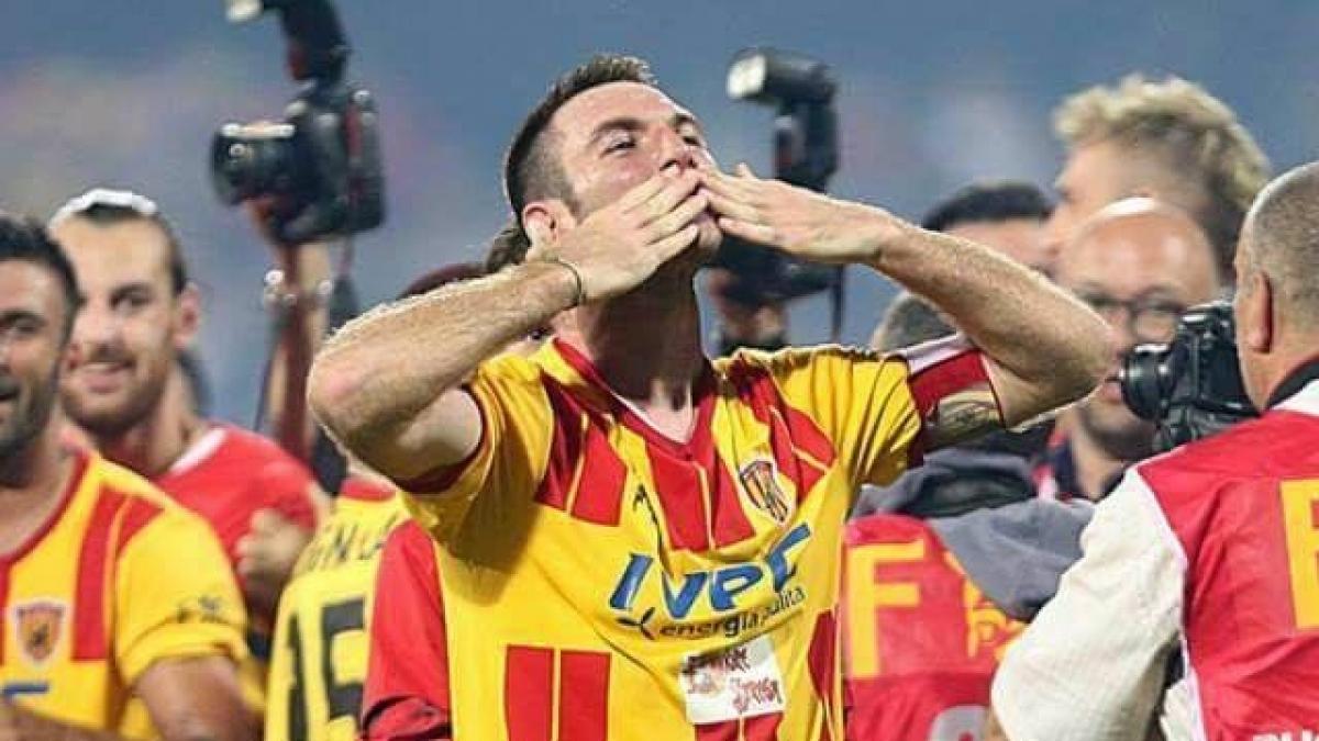 fotbalul mondial zguduit de un nou scandal un capitan cunoscut a fost prins dopat si a fost