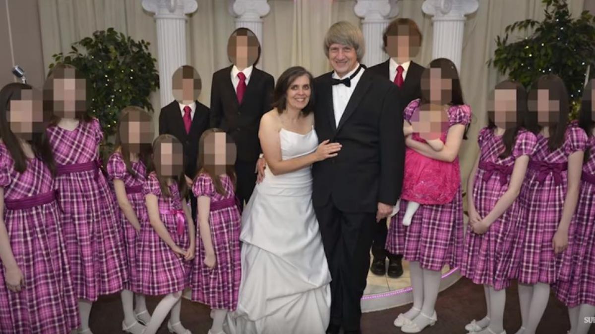 cuplul care si a sechestrat cei 13 copii si pe care i a tinut flamanzi si in lanturi a pledat