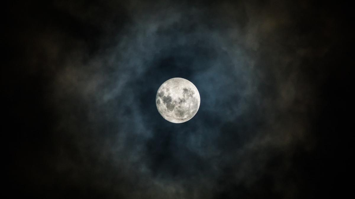 legatura intre cutremure si luna plina