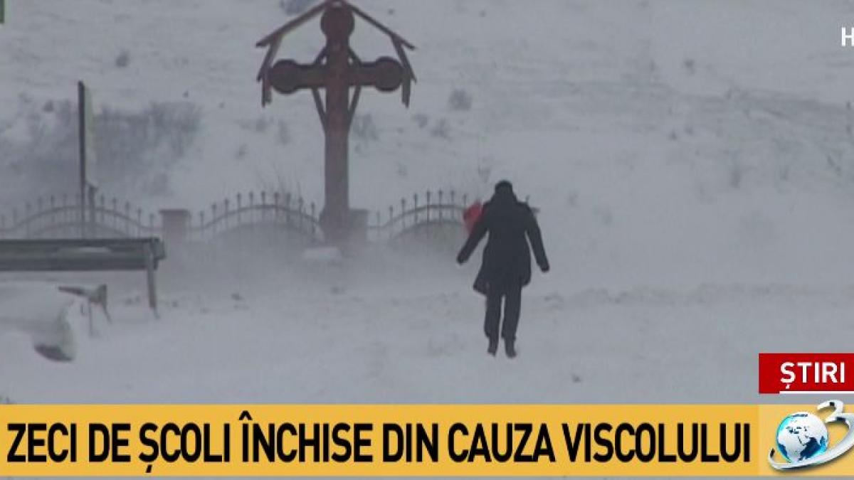 zeci de scoli inchise din cauza viscolului