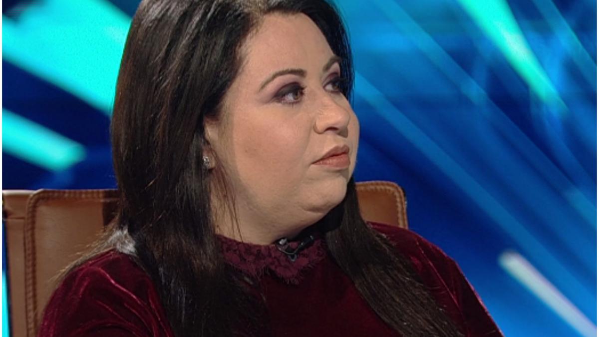 oana roman comparata cu nicu ceausescu cum a devenit tinta preferata a presei tabloide