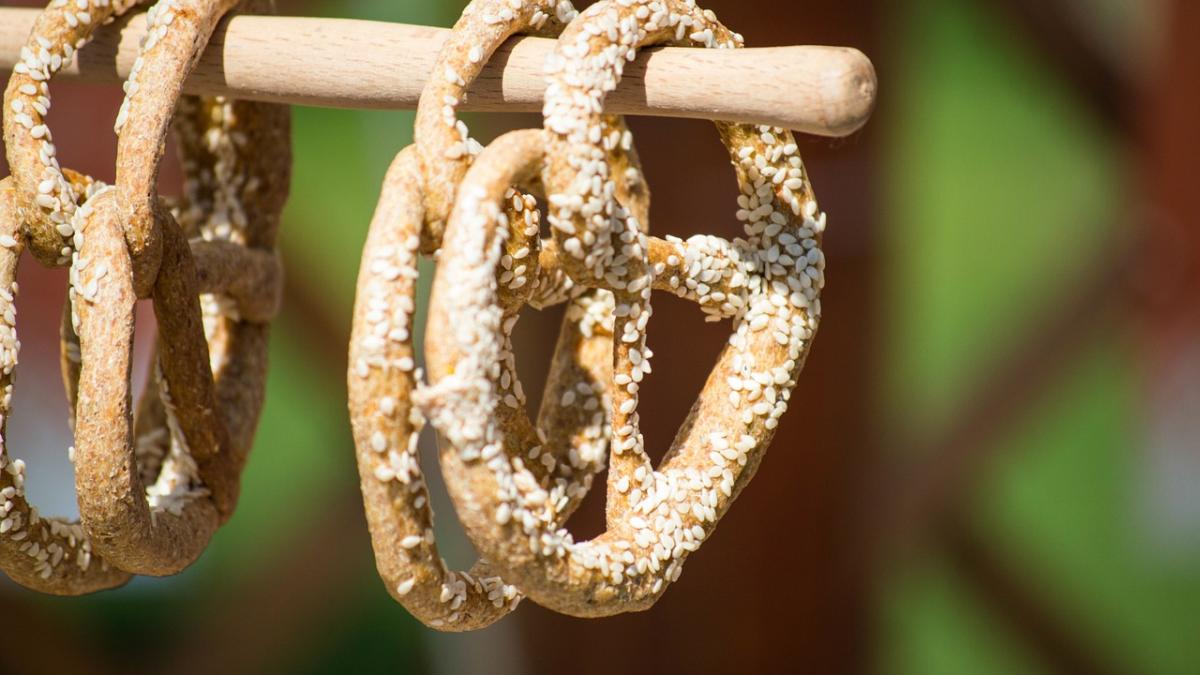 un tanar de 21 de ani din iasi a murit imediat dupa ce a mancat un covrig