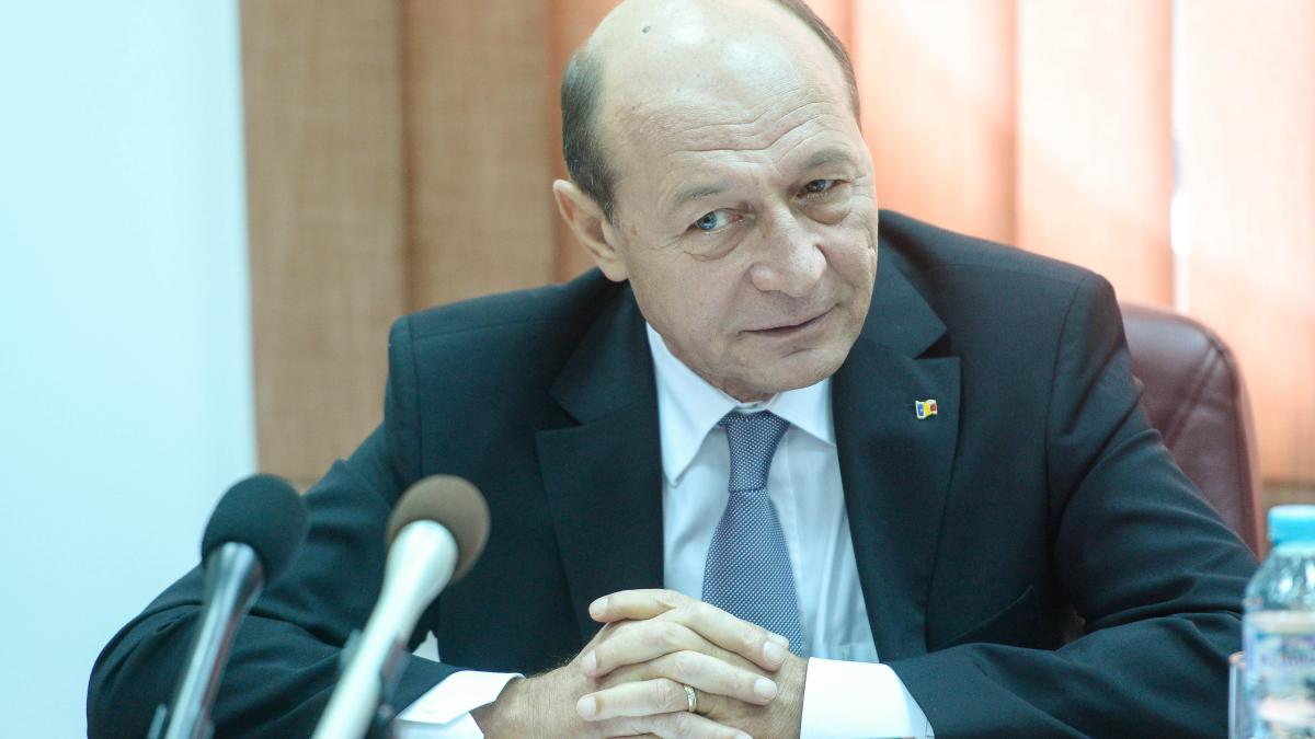 traian basescu invins in instanta fostul presedinte ramane fara cetatenia republicii moldova