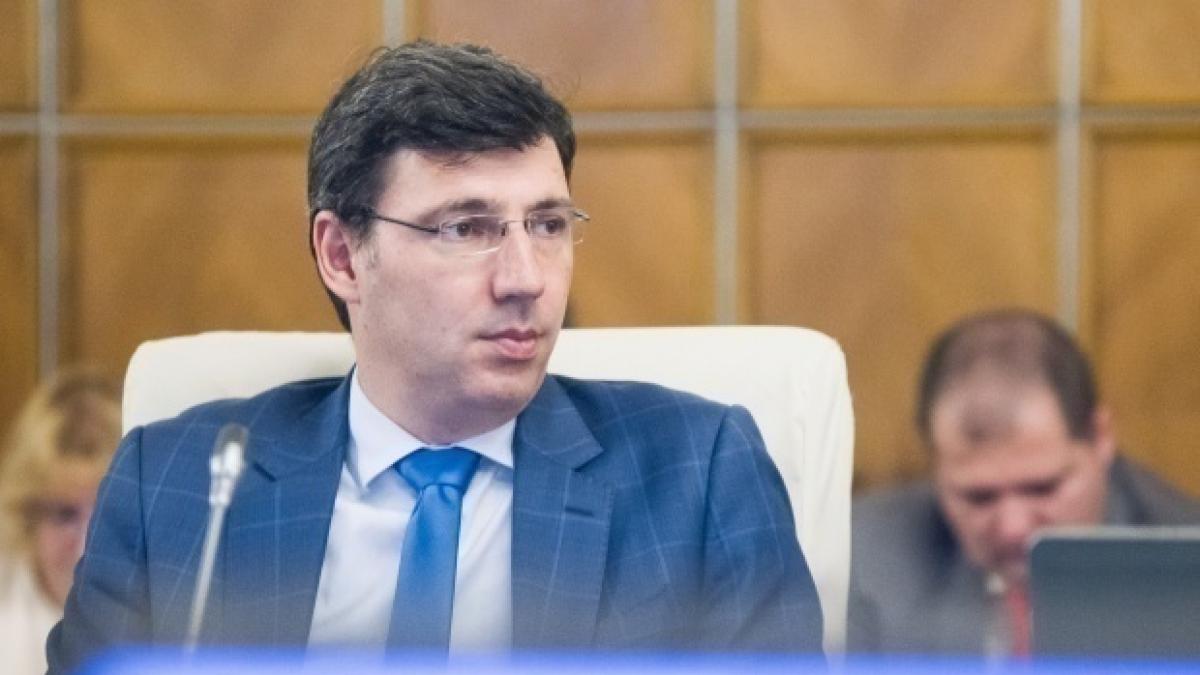 patru experti economici demoleaza guvernul tudose se cere demisia ministrului de finante ionut misa
