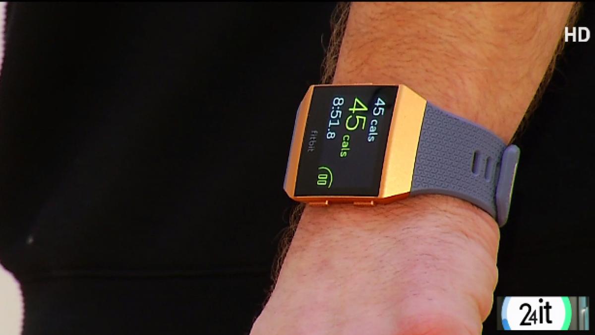 24it test de rezistenta cu ceasuri sport la mana