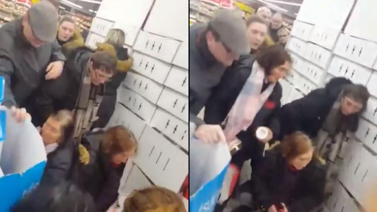 bataie violenta pentru ciocolata la reducere in franta video