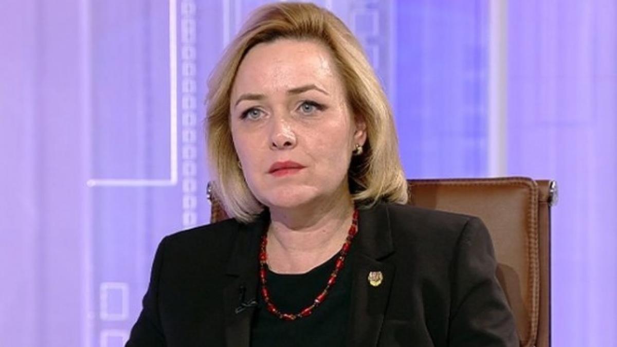 carmen dan despre necesitatea bratarilor de protectie anul trecut peste 25 de ordine de protectie