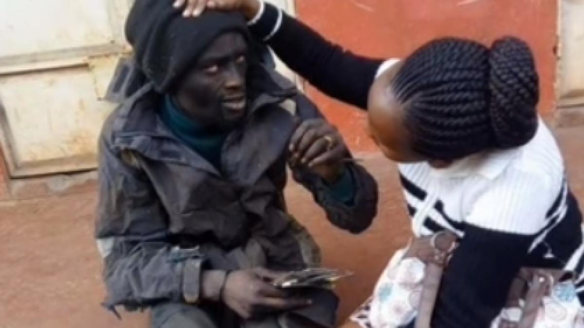 a vazut un om al strazii drogat si s a decis sa l ajute cand si a dat seama cine este a izbucnit