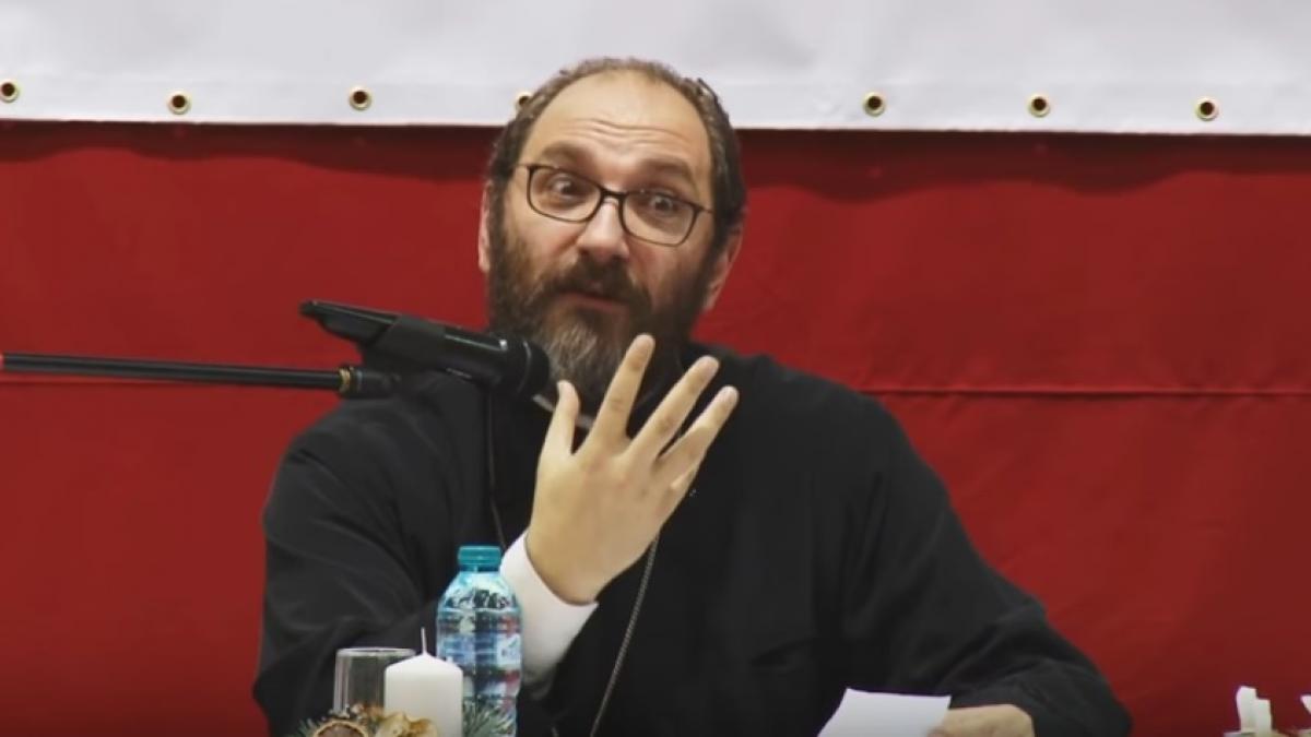 un copil de sase ani l a intrebat pe parintele necula daca are voie sa se uite duminica la