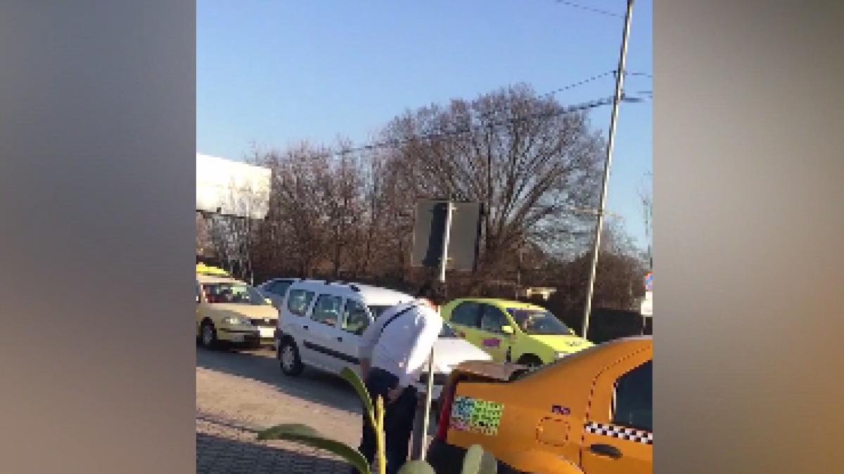 imagini socante taximetrist inarmat pe aeroportul otopeni si a scos pistolul in timpul unui scandal
