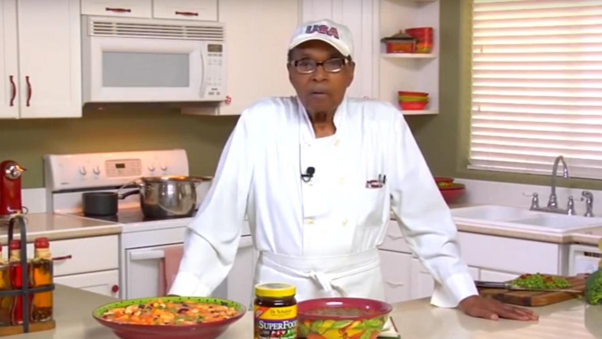 un barbat de 116 ani a vorbit despre alimentele care i au asigurat longevitatea