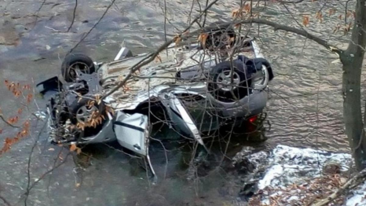 un barbat din arad de negasit dupa o cearta cu sotia masina lui gasita intr un lac