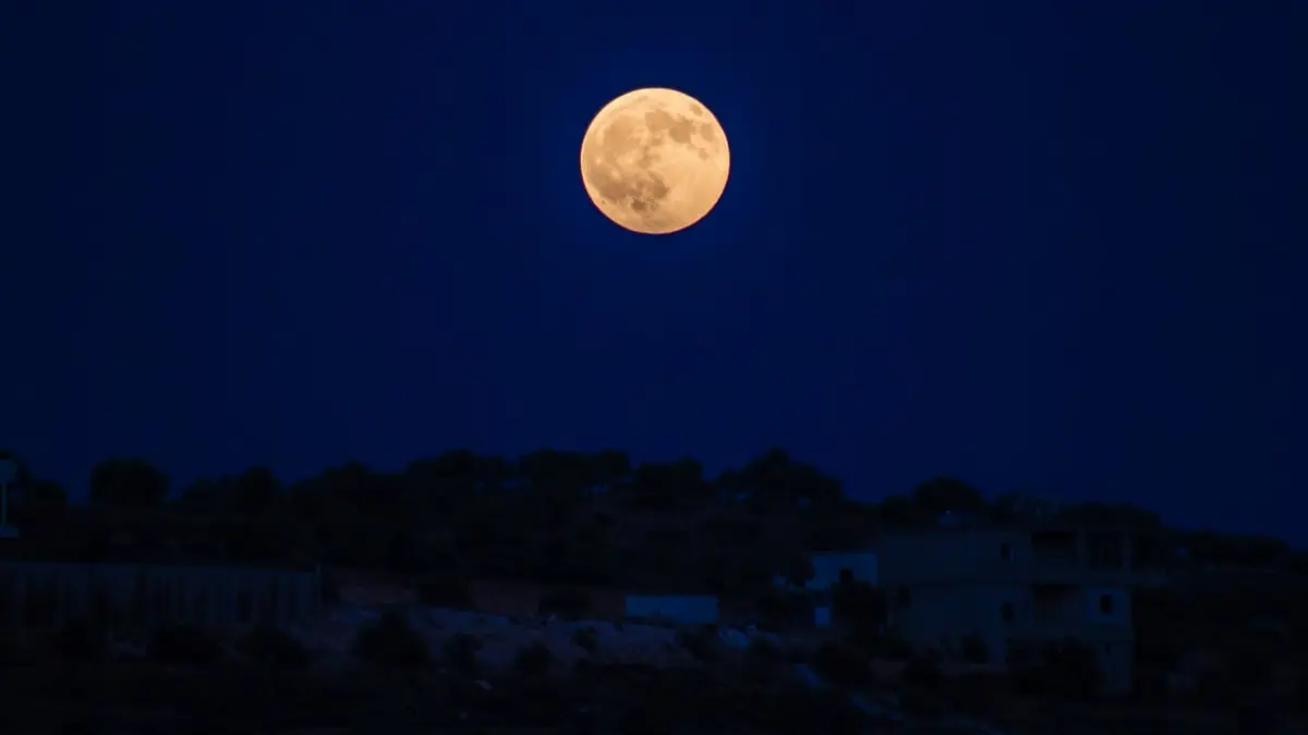 dupa 152 de ani luna sangerie a reaparut eveniment extrem de rar azi noapte