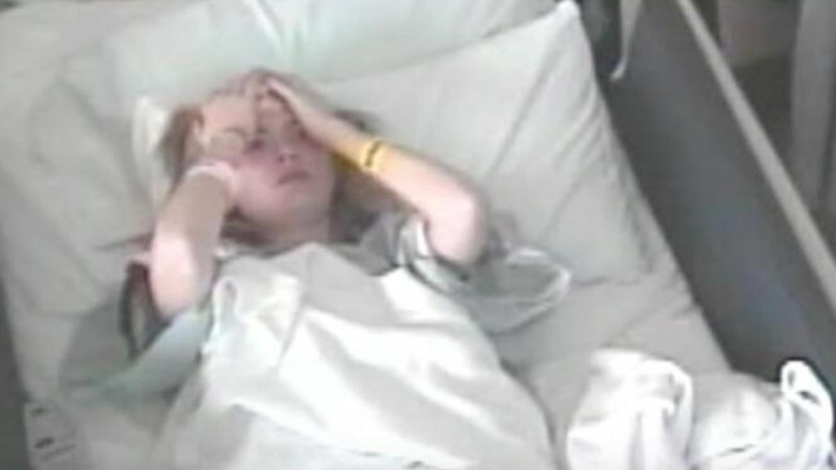 toti credeau ca e nebuna si nimeni nu stia cum sa o ajute doctorul a rugat o sa deseneze un ceas si