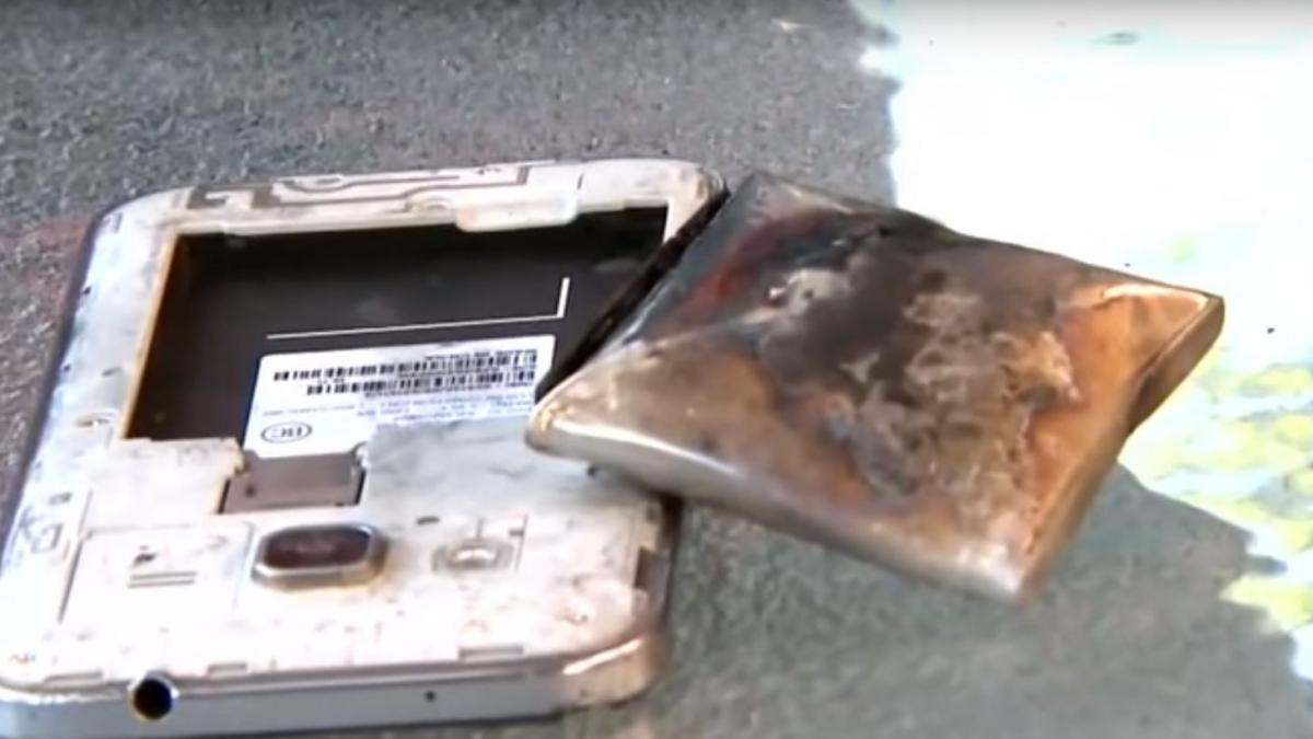 Un copil și-a pus telefonul la încărcat, iar când s-a apropiat de el a explodat. Băiatul a stat cinci ore în sala de operație. Ce au găsit medicii este înfiorător