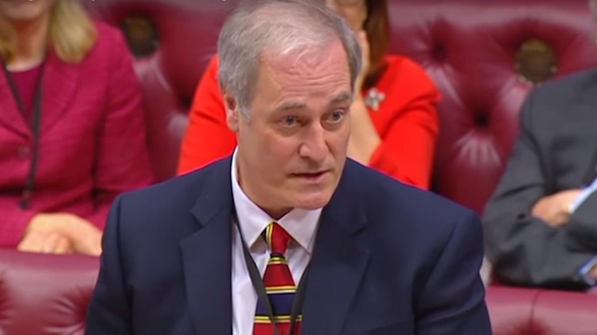 ministrul care a demisionat pentru ca a intarziat la sedinta video