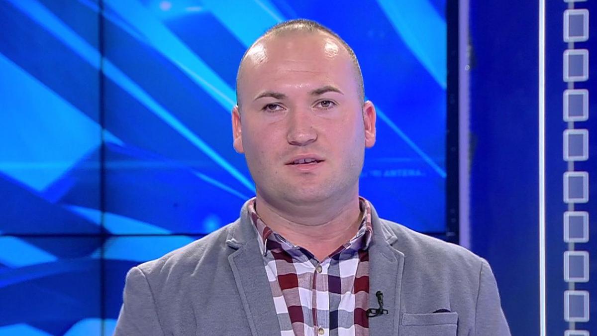 eroul zilei romanul care bate cuie cu capul