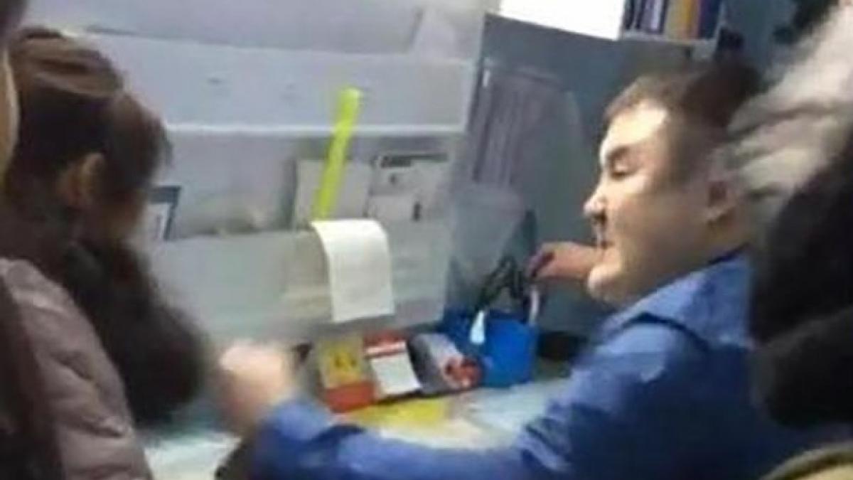 a mers in club sa se distreze cu prietenele dar a sfarsit plina de sange cu ultimele puteri a mers