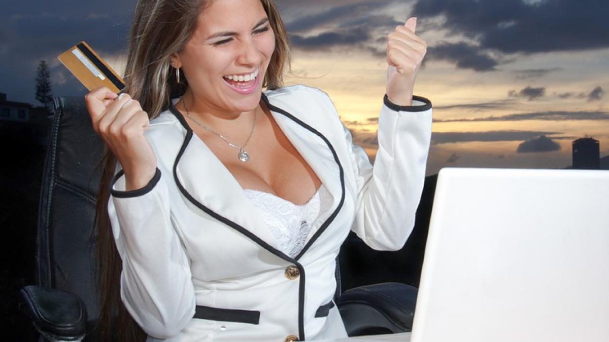 comerciantii europeni obligati sa ofere aceleasi preturi cumparatorilor online din alt stat ue