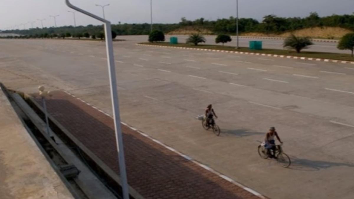 cum arata capitala cu strazi ce au 11 bezi de ciculatie dar care va ramane pustie video