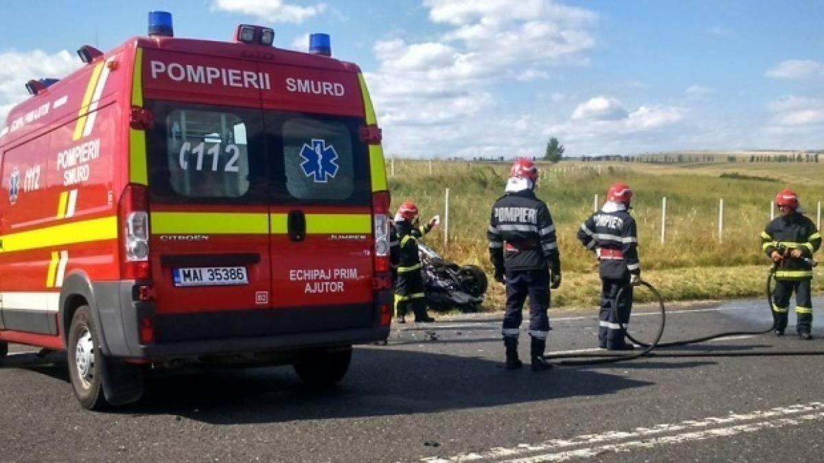 accident cumplit in mures trei morti si un ranit grav dupa ce un autoturism s a izbit de un tir