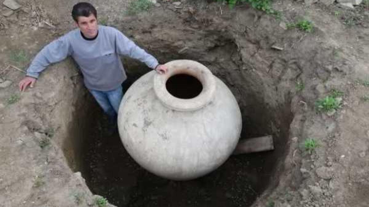 descoperire arheologica de exceptie in gradina unui barbat din constanta ce se afla in vas